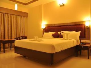 Chandra Royal Inn Velankanni Buitenkant foto