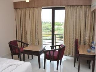 Chandra Royal Inn Velankanni Buitenkant foto